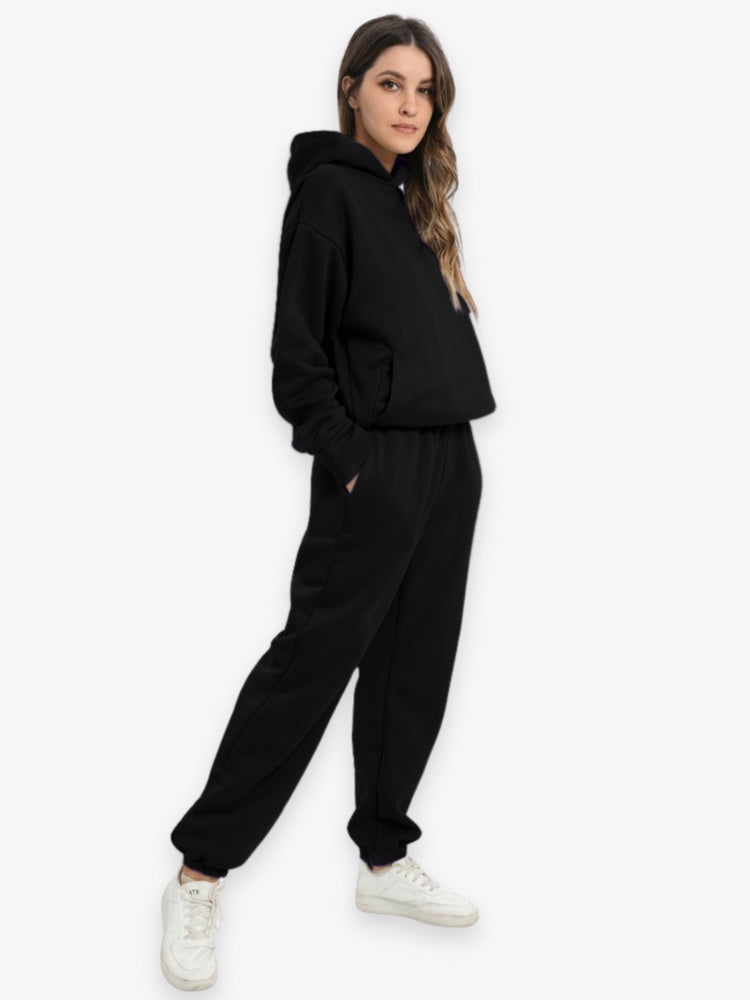 Athleisure Luxe | Stylish Comfortable Women's All-Season Tracksuit 1