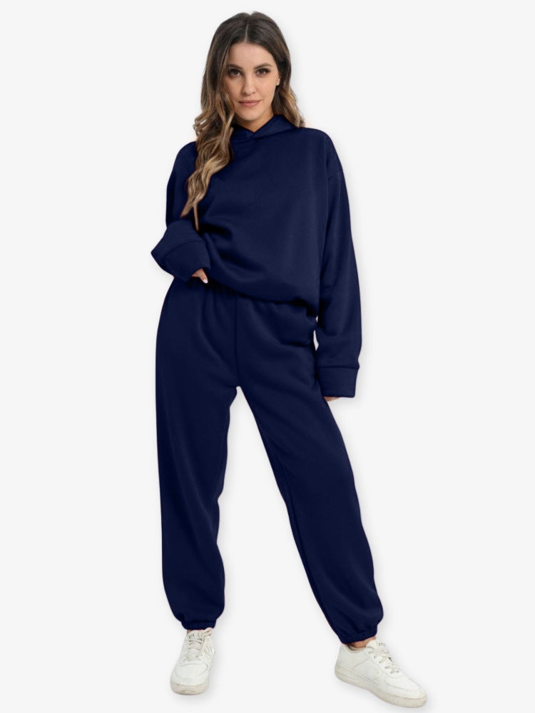 Athleisure Luxe | Stylish Comfortable Women's All-Season Tracksuit 10