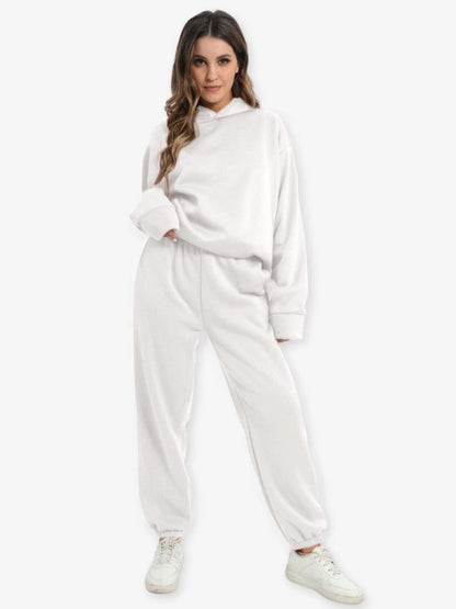 Athleisure Luxe | Stylish Comfortable Women's All-Season Tracksuit 8