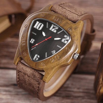BambooTime | Elegant Natural Bamboo Quartz Wristwatch with Leather Strap 2