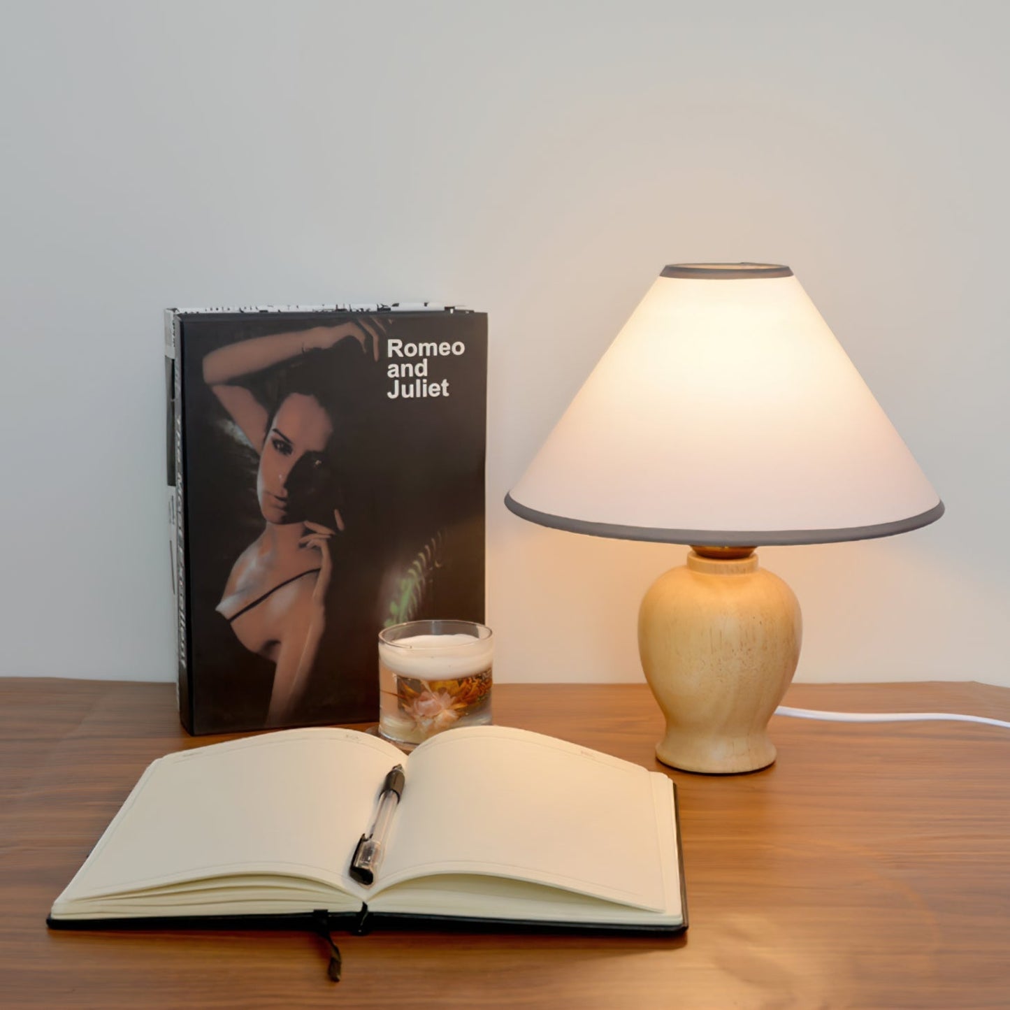 BeamLuxe - Wooden Table Lamp 1