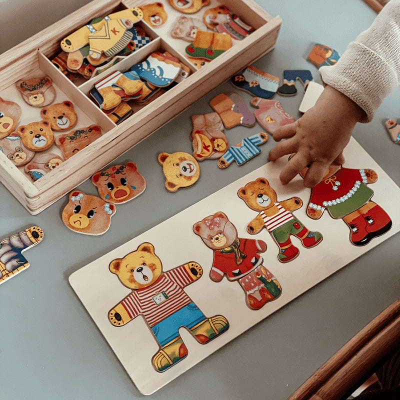 BearDrobe – Wooden dress-up puzzle set for children with interchangeable outfit pieces 2