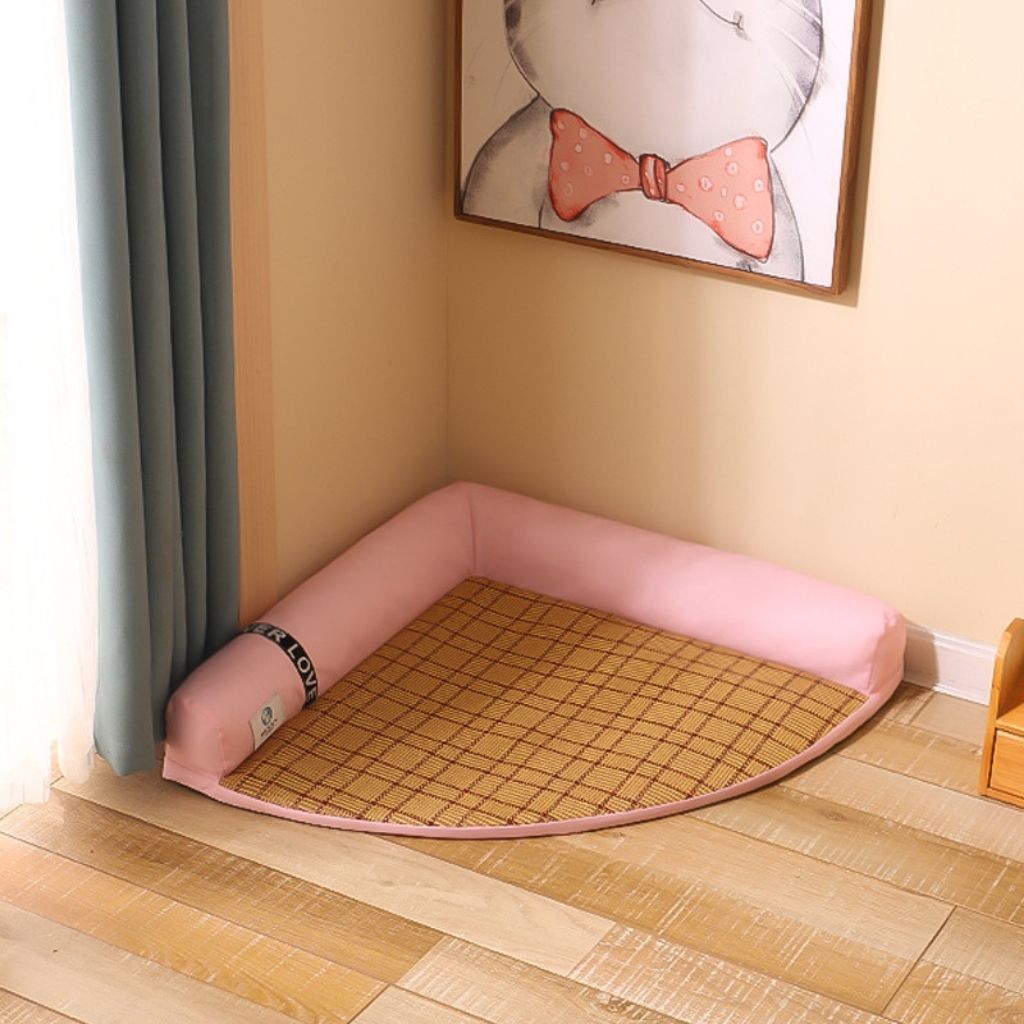 Triangular dog mat with bamboo cooling fiber and non-slip backing