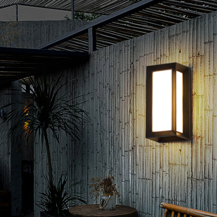 Contemporary Black Outside Wall Lamp