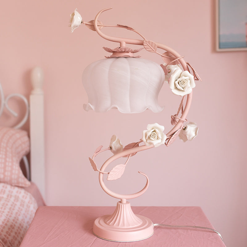 Elegant Floral LED Desk Lamp - Lusomart