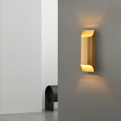 BrassElegance | Elegant Modern Brass Wall Sconce for Indoor Lighting 4