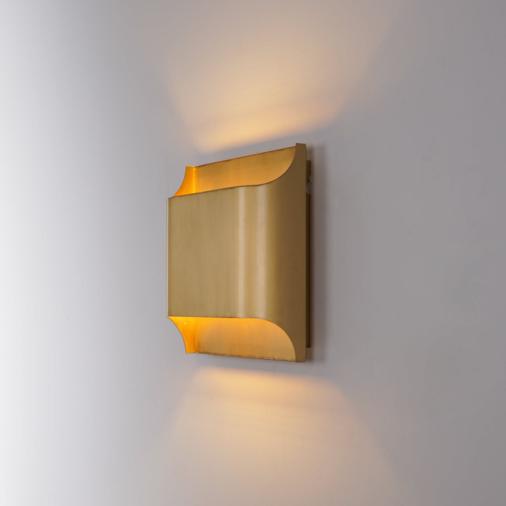 BrassElegance | Elegant Modern Brass Wall Sconce for Indoor Lighting 8