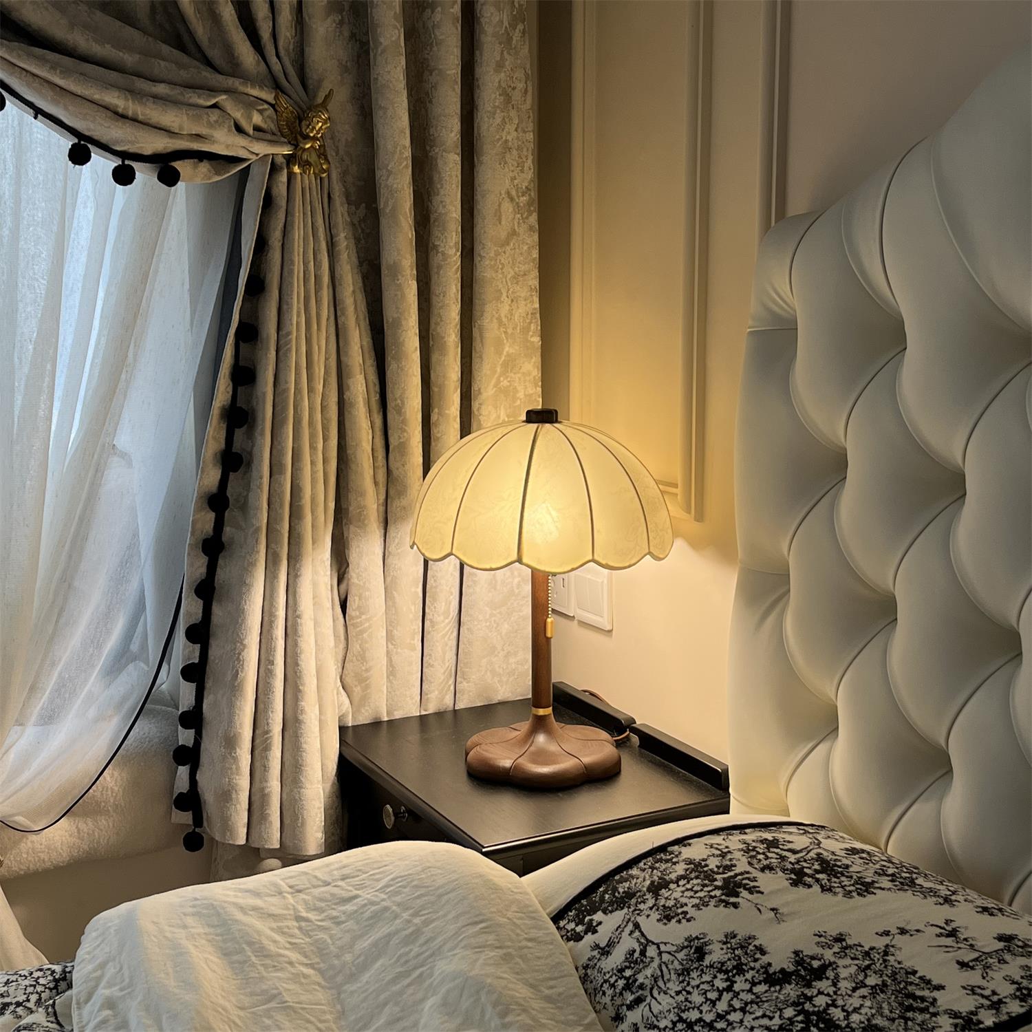 Brelzoria Table Lamp 7