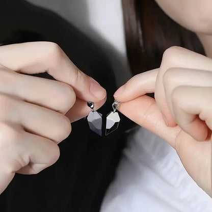 Lovely Heartbeat Lovers Magnetic Necklace Set