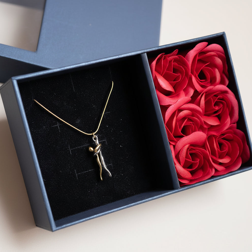 Romantic Heart Couple Pendant Necklace in Gold and Silver