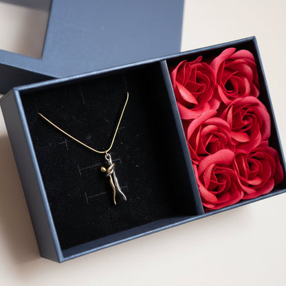 Romantic Heart Couple Pendant Necklace in Gold and Silver