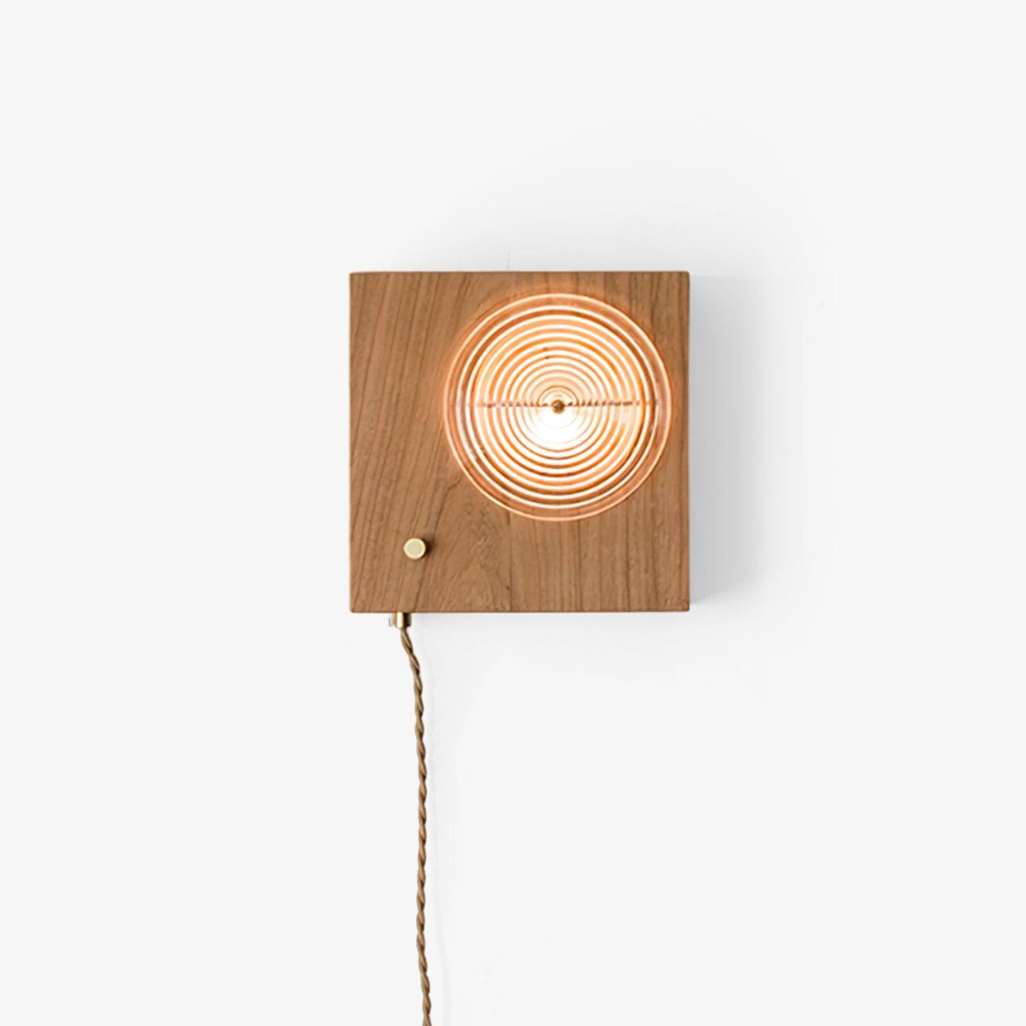 CameronWood | Charming Vintage Camera Wall Lamp with Warm Wood Accent 1