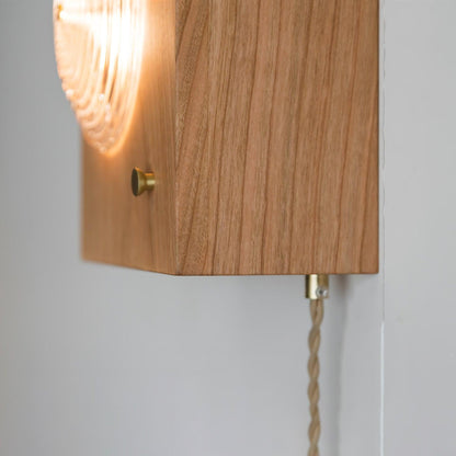 CameronWood | Charming Vintage Camera Wall Lamp with Warm Wood Accent 7