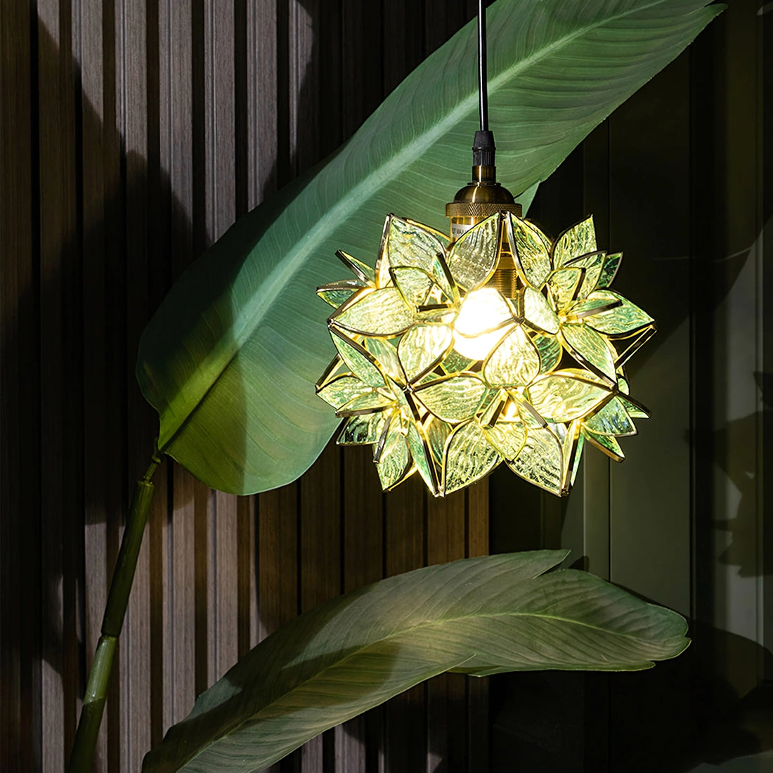 Elegant Shell Pendant Light Fixture