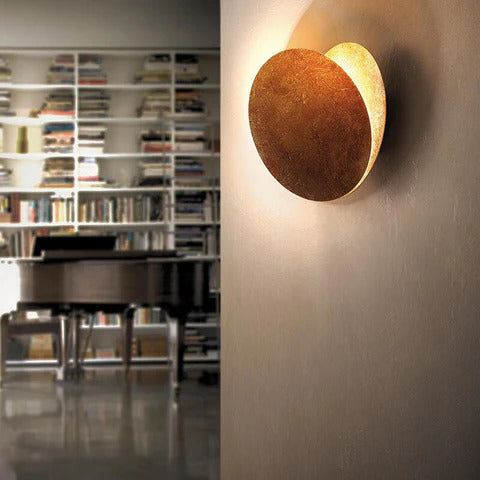 Warm LED Wall Light – Gold Accent & Soft Glow