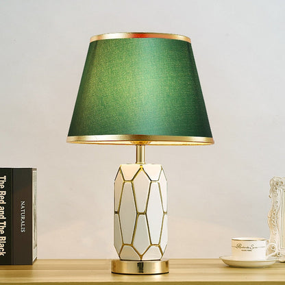 CeramiGlow – Retro Ceramic Desk Lamp for a Nostalgic Touch 4