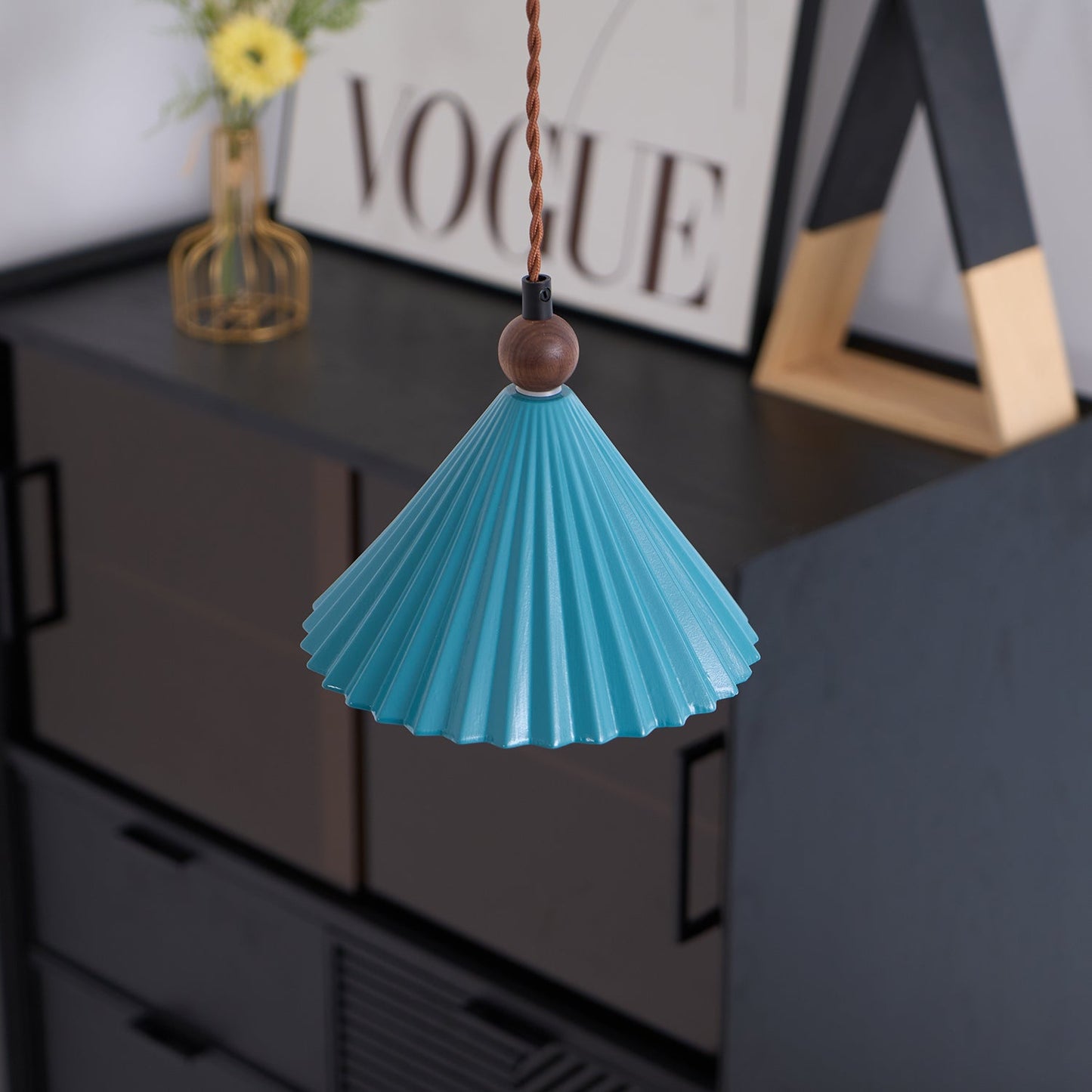 Ceramica | Elegant Dimmable Black Pendant Light for Kitchen or Living Room 3