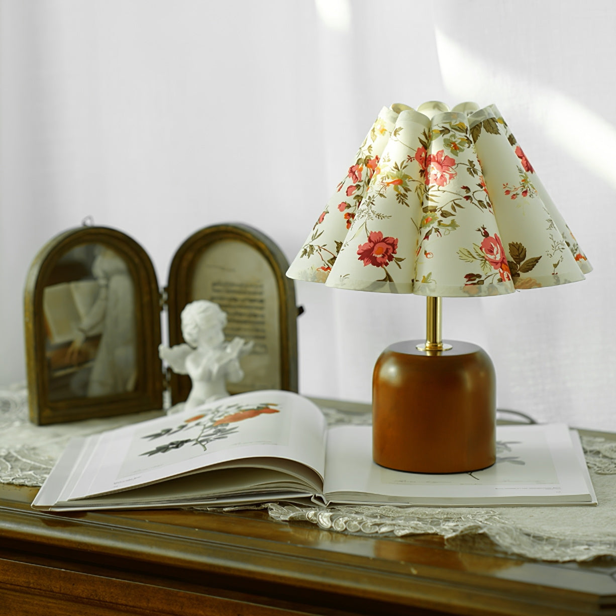 CharmeGlow - Vintage-Inspired Lamp with Soft, Warm Glow 2