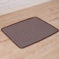 Chillpet - Luxury Cooling Cloth for Pets - Breathable Ice Cream Material 4