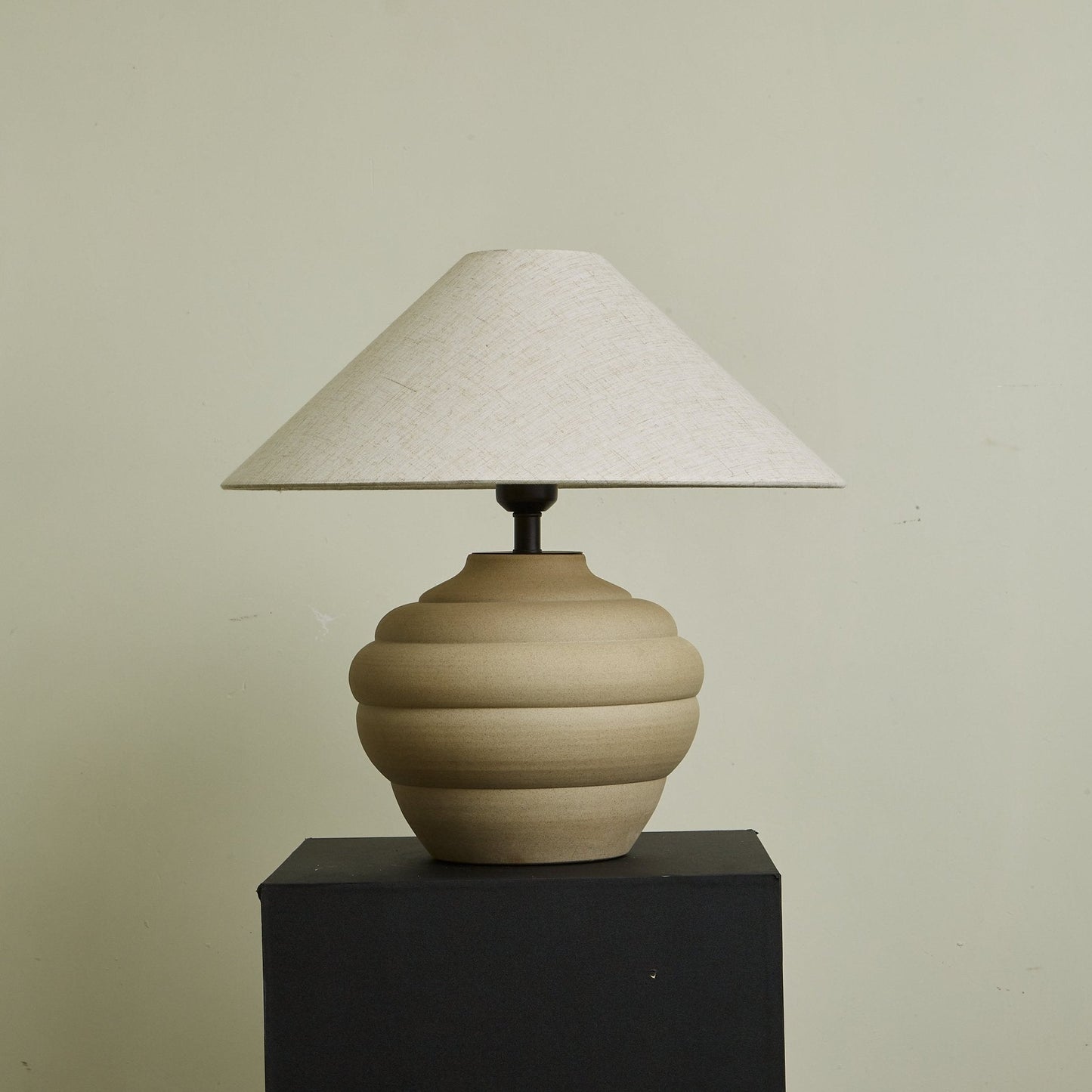 Clasmo Table Lamp 4