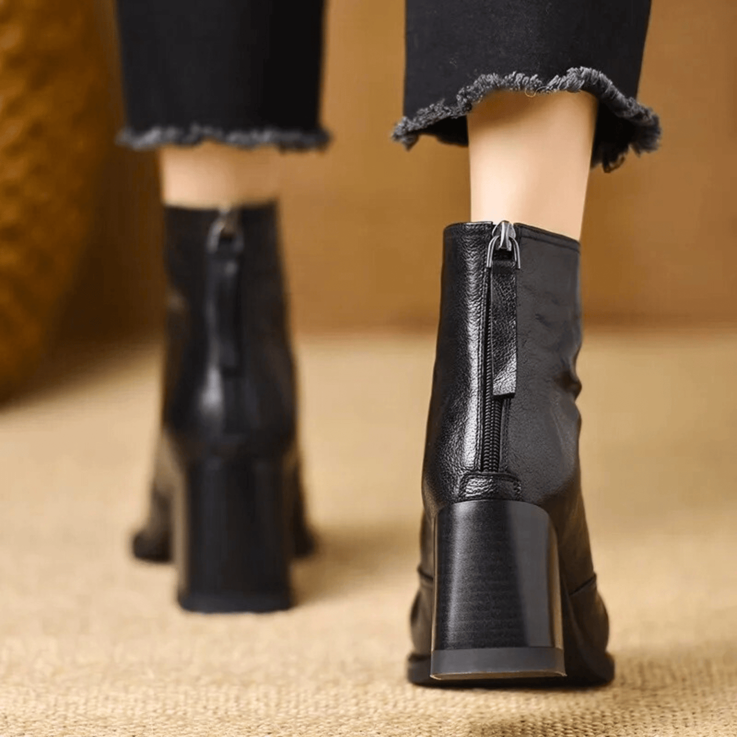 Claudia Collection | Black Ankle Boots with Sculpted Mid-Heel – Elegant Comfort for Everyday Wear 8