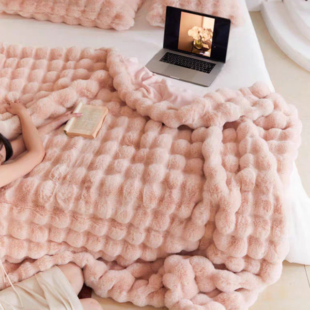 Plush Fleece Throw Blanket – Soft Warm Comfort