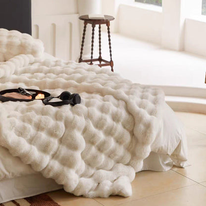 Plush Fleece Throw Blanket – Soft Warm Comfort