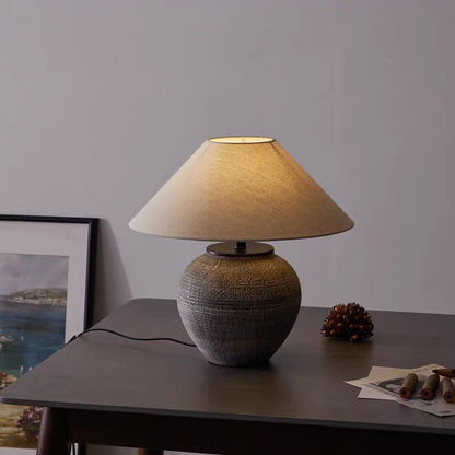 Stylish Ceramic Desk Lamp With Linen Shade