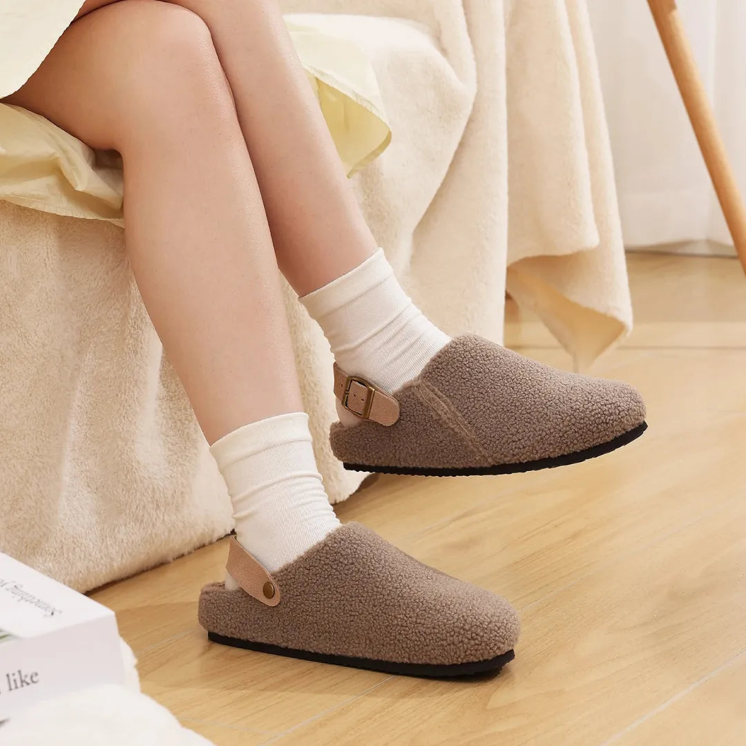 CorkComfort | Cozy Adjustable Fur Women's Slippers with Cork Sole 6