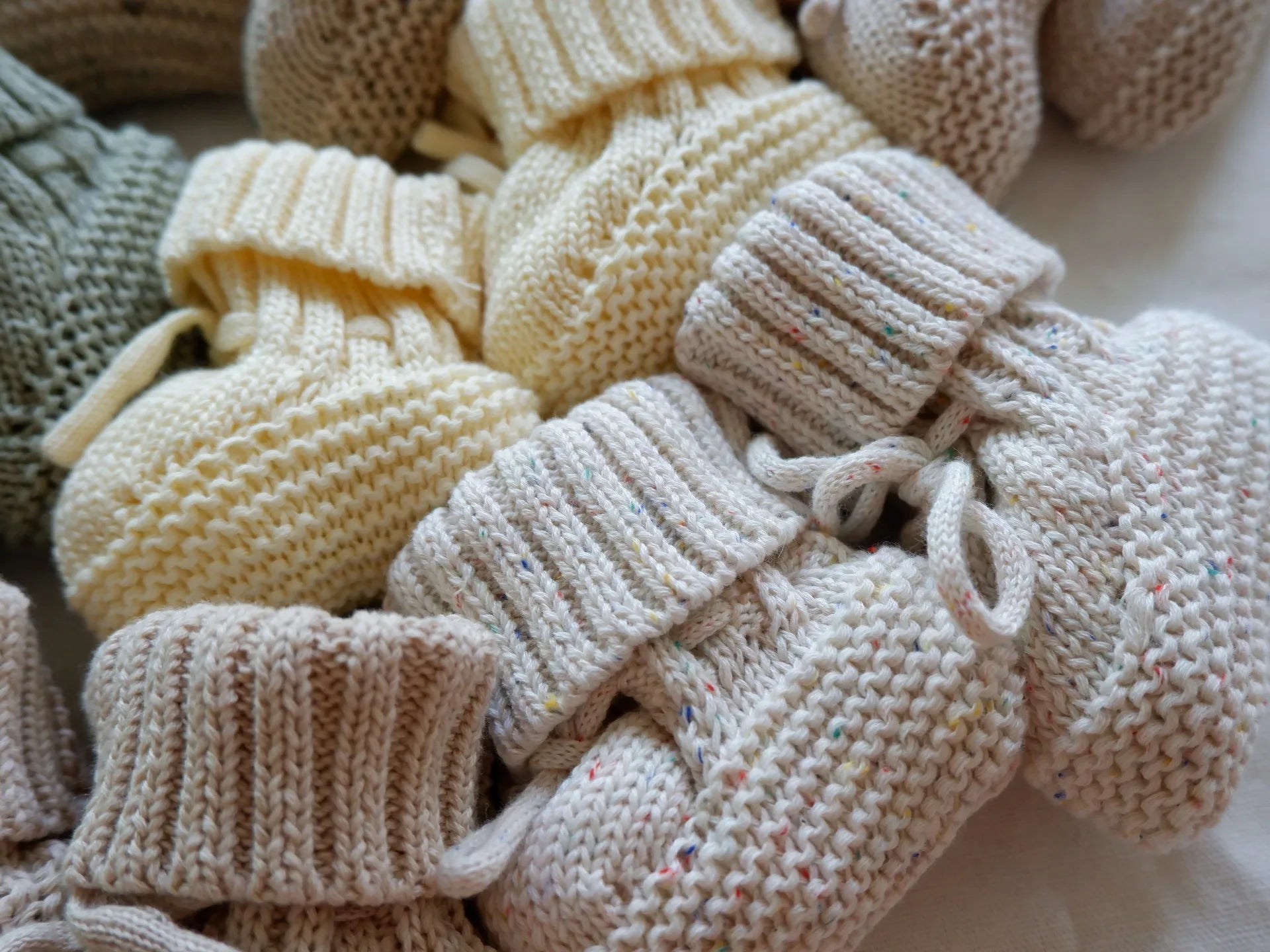 CozyToes™ – Warm Knitted Baby Booties – Unisex Winter Slippers 5