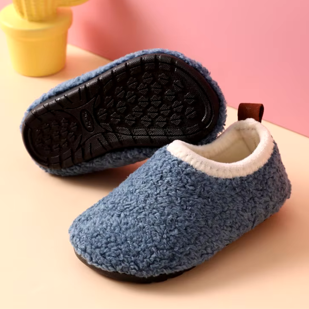 Cozy Children's Slippers | Warm and lined slippers for small children 2