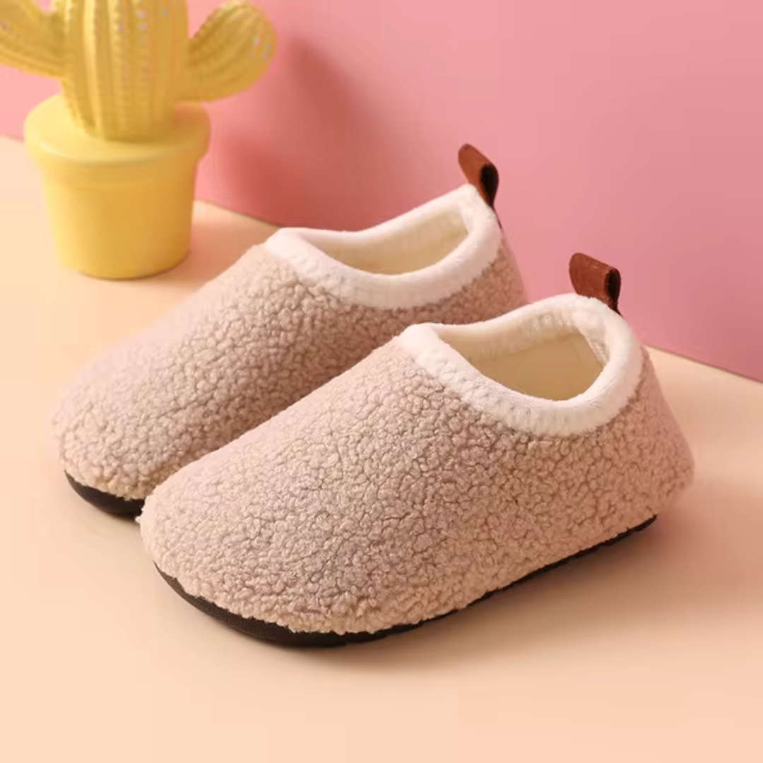 Cozy Children's Slippers | Warm and lined slippers for small children 4