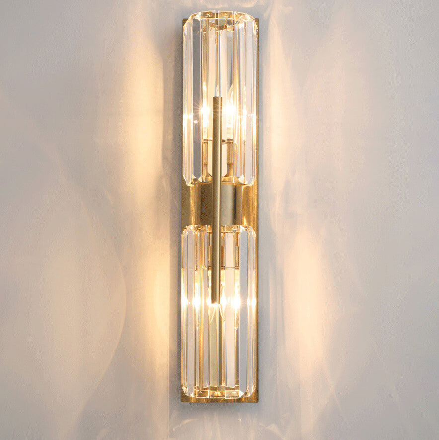 CrystalGleam – Refined Wall Sconce with Sparkling Crystal Accents 2