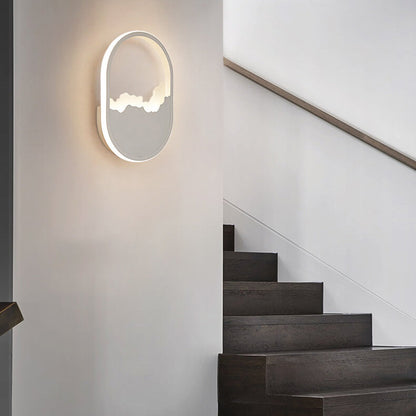 CurveLume – Stylish Wave-Design Wall Light 4