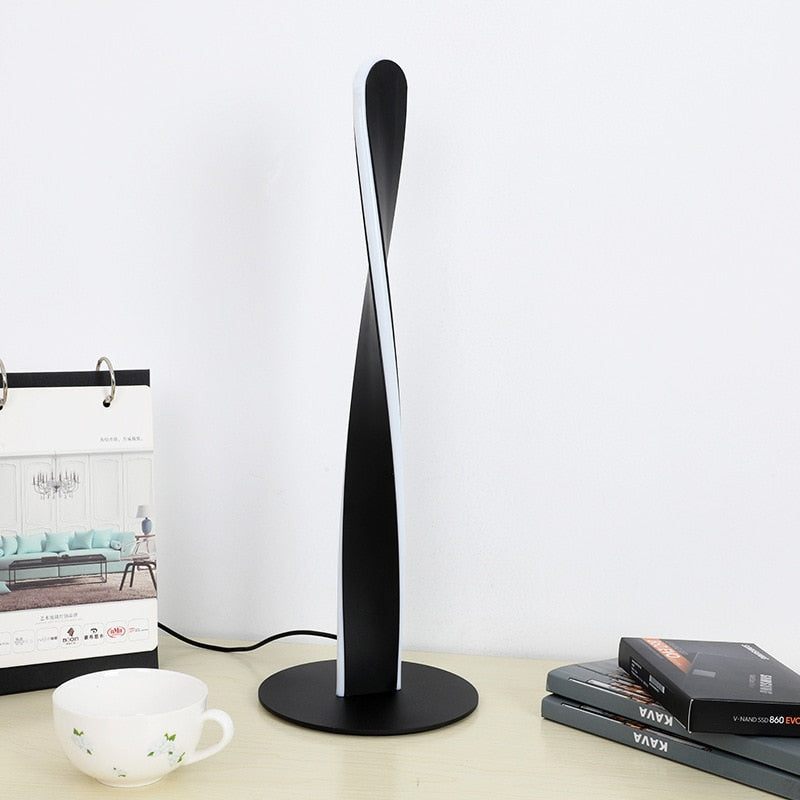 DimLume – Aluminum Desk Lamp with Flexible Dimming Function 4