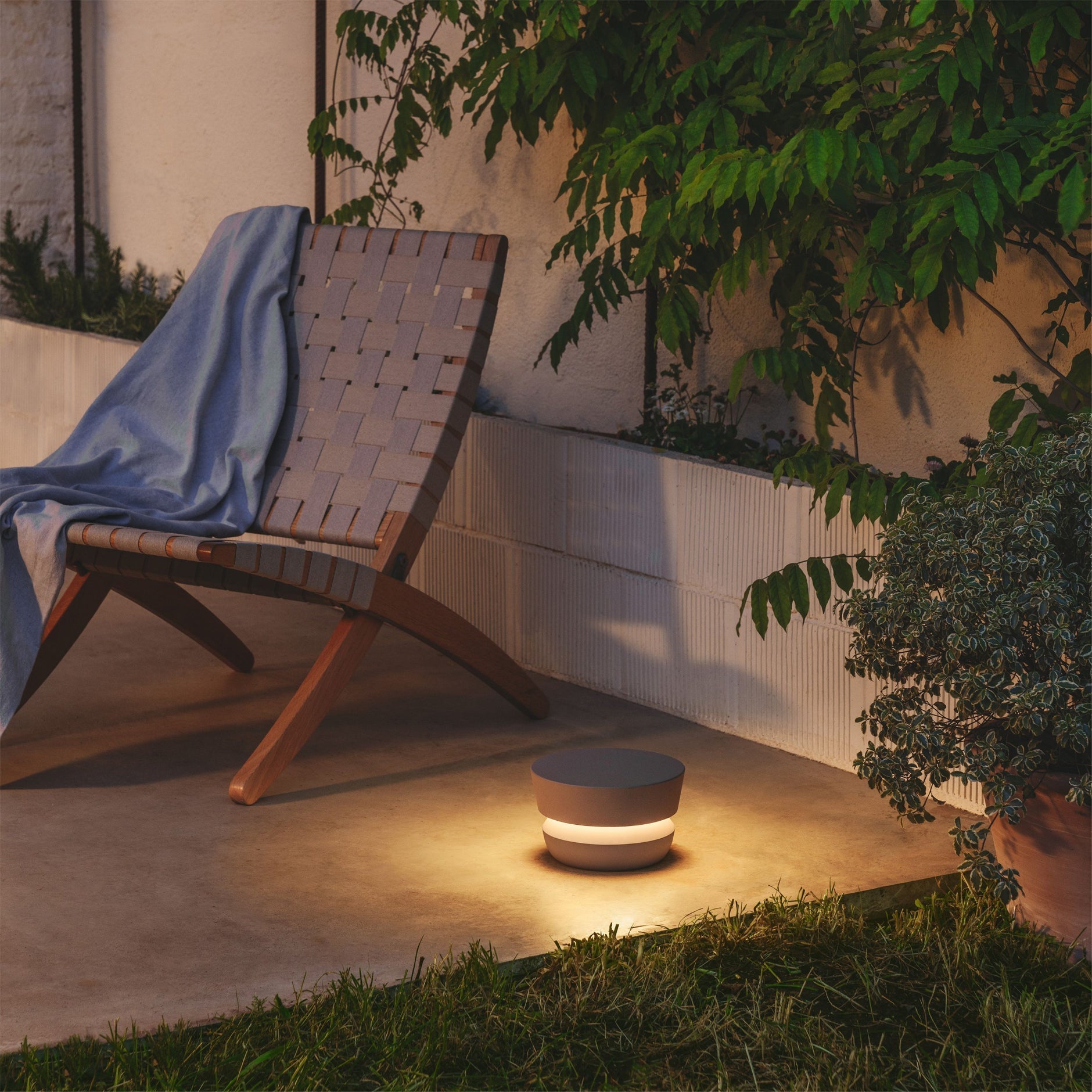 DottedShine - Garden Lamp 4
