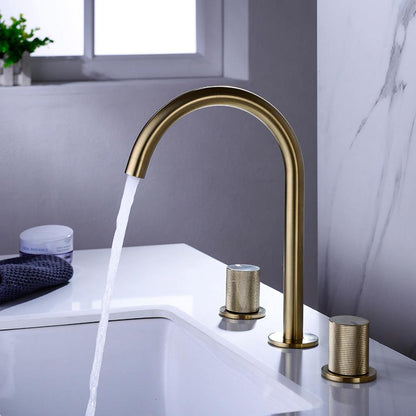 Dual Handle Bathroom Sink Faucet With Mesh Filter Spout