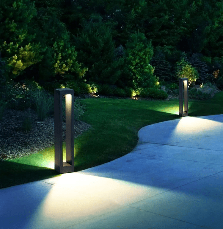Bright Solar Powered Garden Lamp