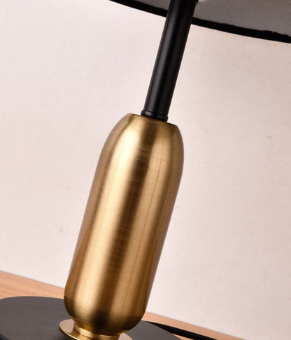 EclipseGlow – Sleek Bedside Lamp in Gold and Matte Black 4