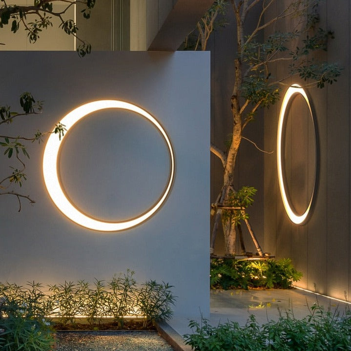 Round Solar Powered Outdoor Wall Lamp