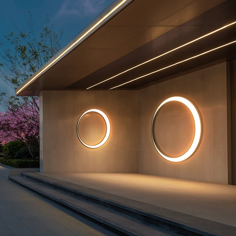 Round Solar Powered Outdoor Wall Lamp