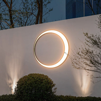 Round Solar Powered Outdoor Wall Lamp - Lusomart