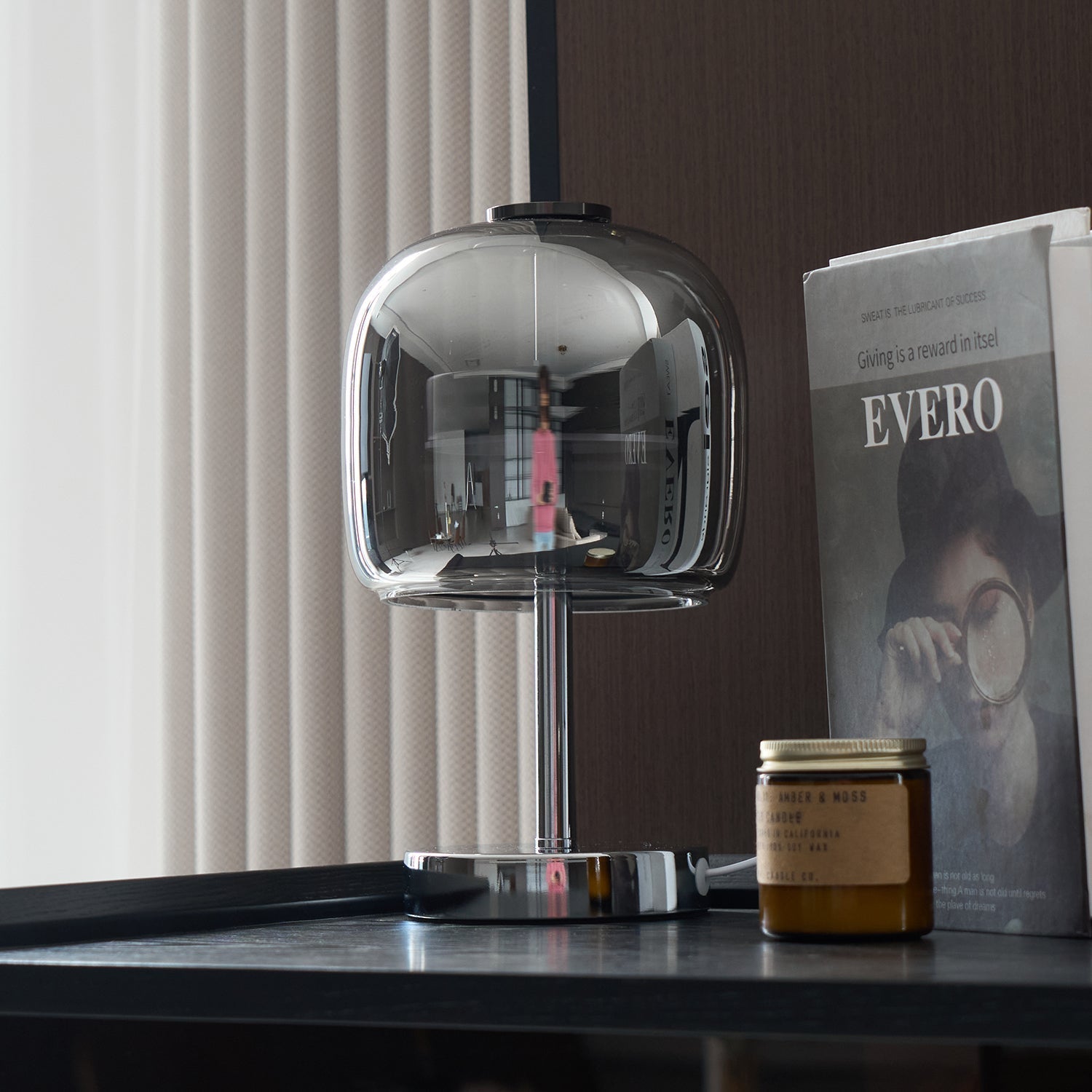 Embrilo Table Lamp 3