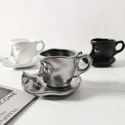 EternalLove™ - Ceramic Kissing Coffee Cup and Saucer Set Inovessa