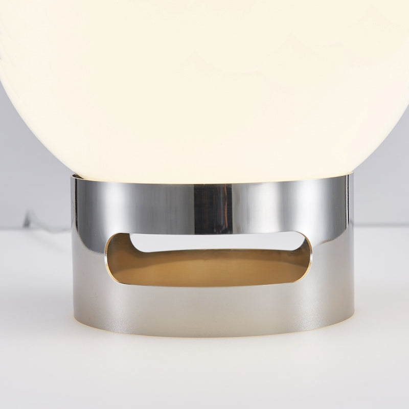Simple Clear Globe Nightstand Lamp