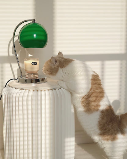 FlameGlow - Table Lamp with Candle-Like Light and Sleek Finish 8