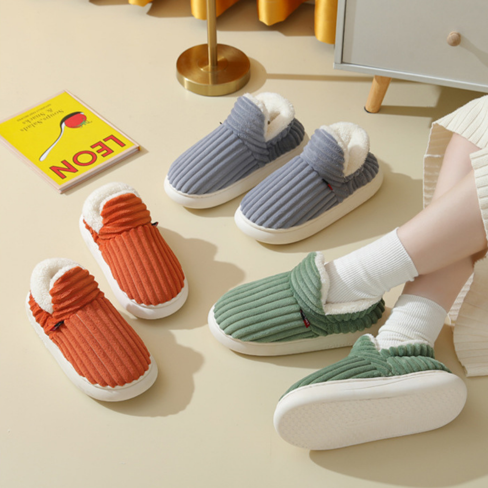 FleeceComfort | Cozy Soft Thermal Unisex Indoor Slippers 7