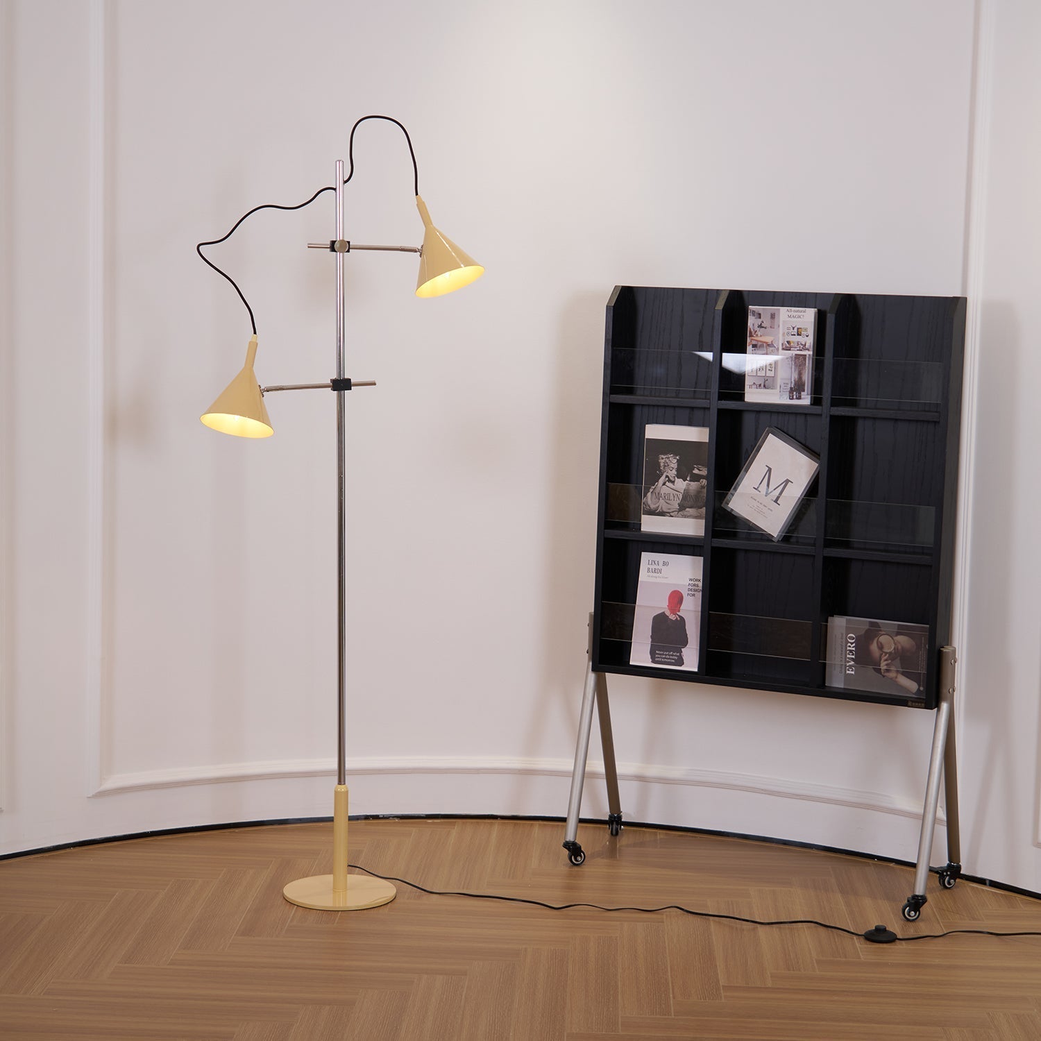 Floralis | Elegant Adjustable Metal Floor Lamp with Warm Light 3