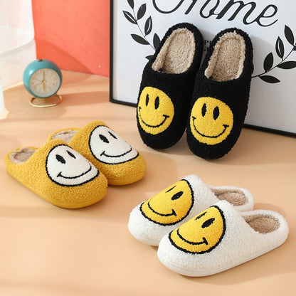 FluffyStep™ – Warm Slippers with Smiley – Comfortable Winter Slippers 1