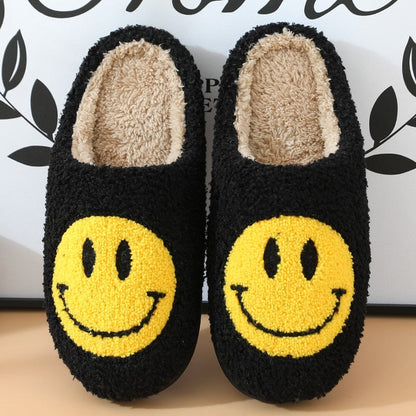 FluffyStep™ – Warm Slippers with Smiley – Comfortable Winter Slippers 3
